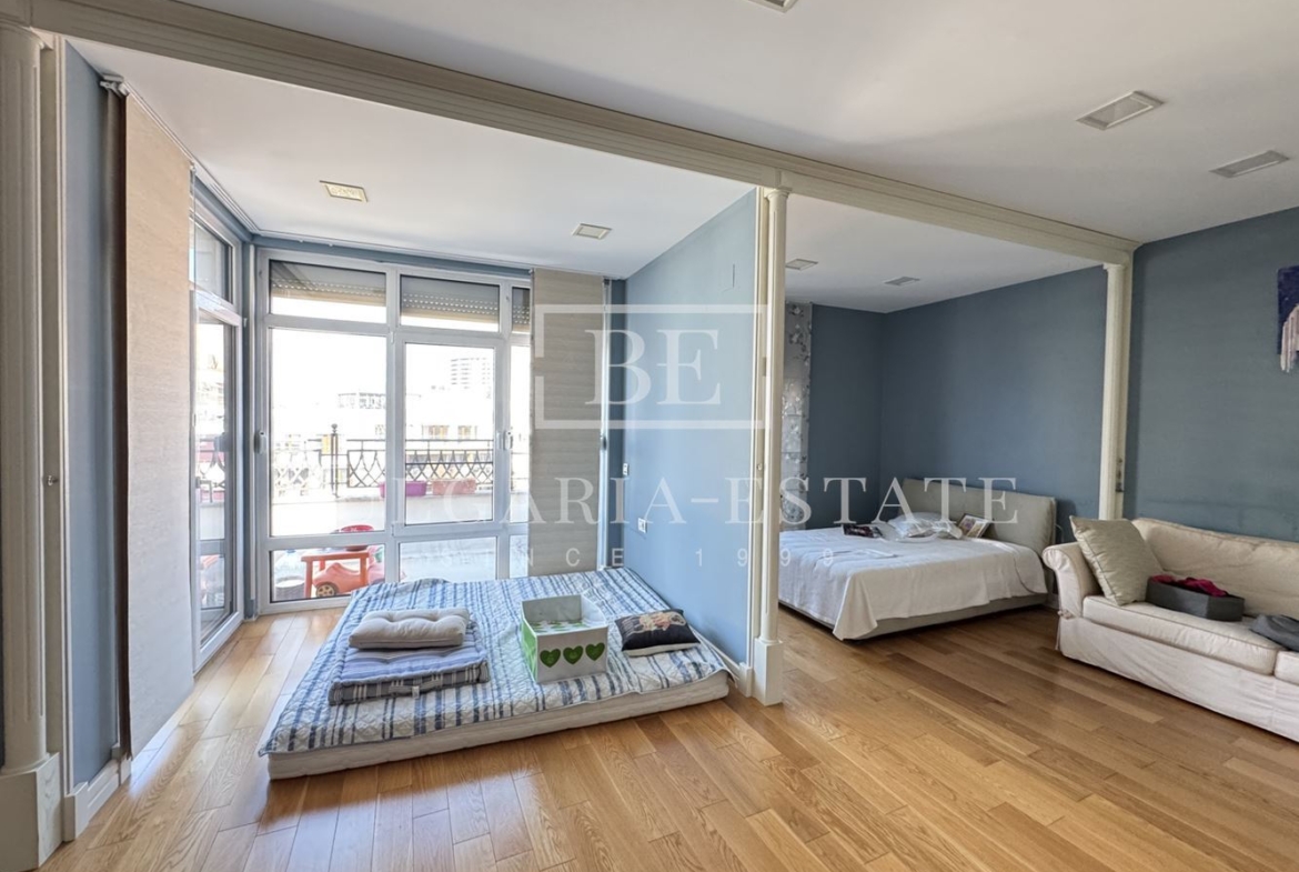 Мезонет с 4 спаплни, 5 минути пеша от Морската Градина, кв. Бриз, 225 кв.м. - 0