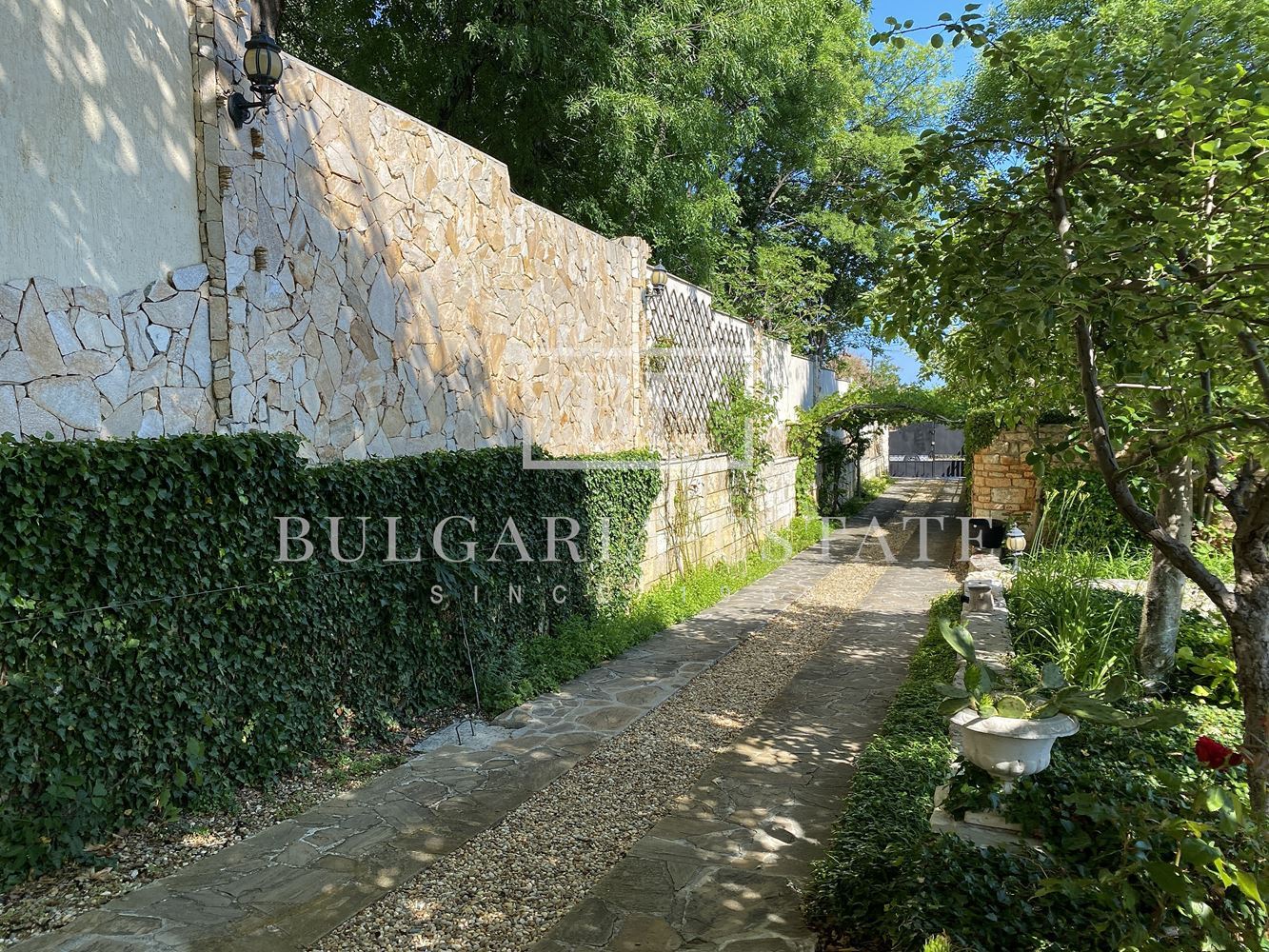 Роскошный дом с бассейном, сауной, рядом с пляжем Кабакум, город. 515 кв. м. 4 спальни Элитный дом с бассейном, сауной, рядом с пляжем Кабакум, город. 515 кв. м. Площадь этажа, 4 спальни - 0