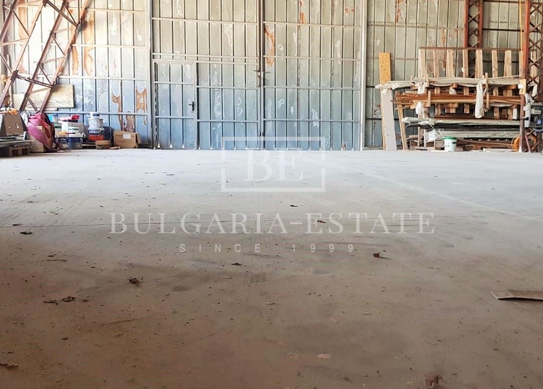 Склад в близост до главен път Балчик - Варна - 0