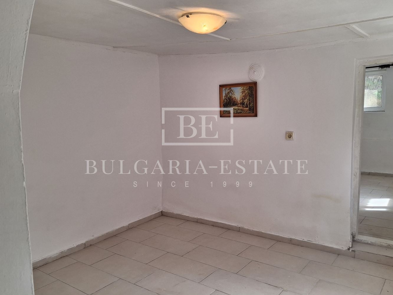 Отремонтированный дом с двором и флигелем в г. Тутракан - отличное расположение! Отремонтированный дом с двором и флигелем в городе. 0