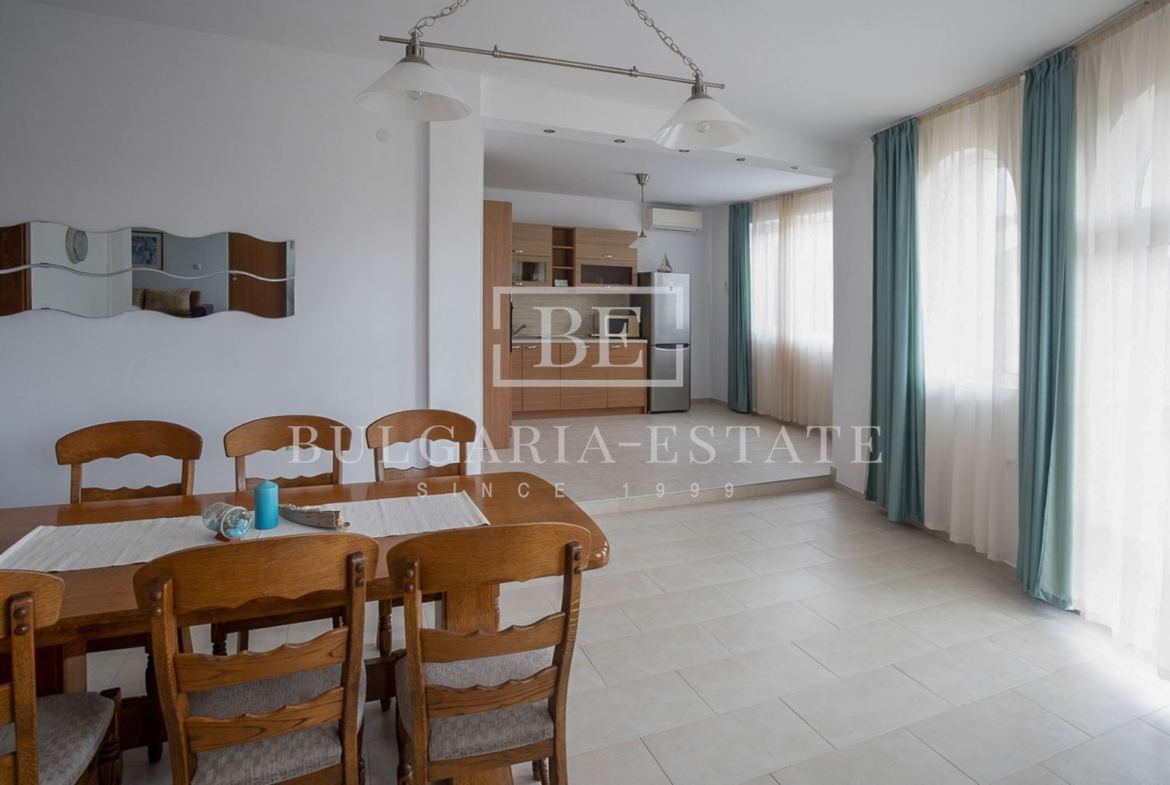 Big house near the sea - 0