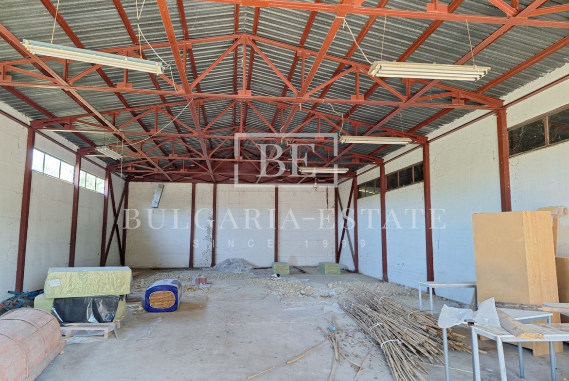 Exclusive offer of Bulgaria-Estate!!! Industrial building with 4 warehouses and plot 9 725 sq.m - 0