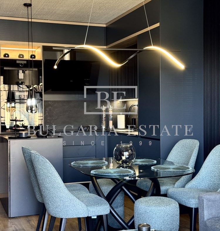 ЭКСКЛЮЗИВ! Роскошная двухкомнатная квартира, St. Св. Константина и Елены - 0