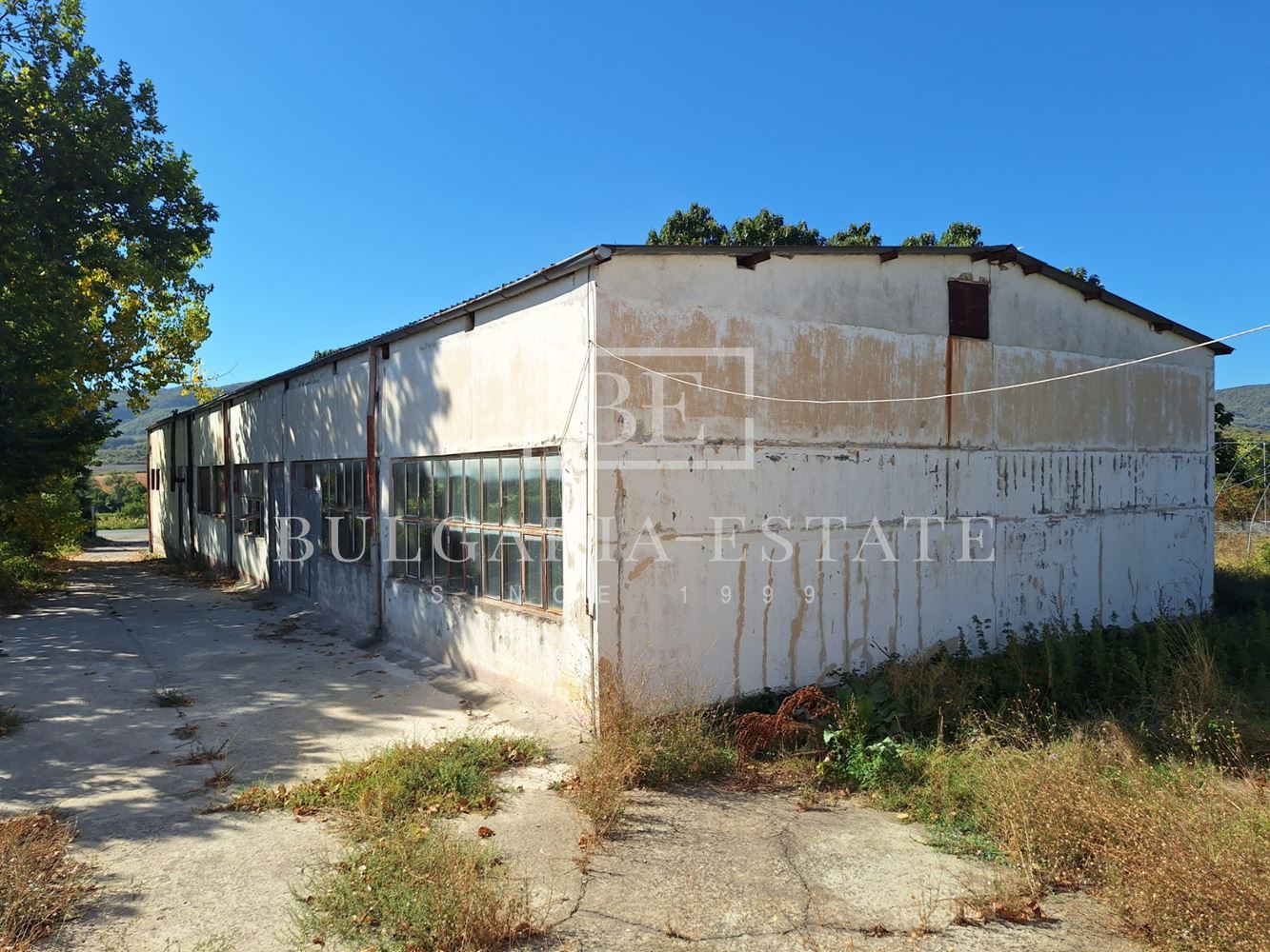 Exclusive offer of Bulgaria-Estate!!! Industrial building with 4 warehouses and plot 9 725 sq.m - 0