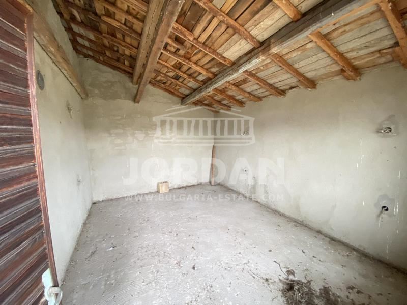 Продажба самостоятелна НОВА Къща гр. Тервел - с. Честименско, 96м2 РЗП, 1280m² двор, БДС - 0