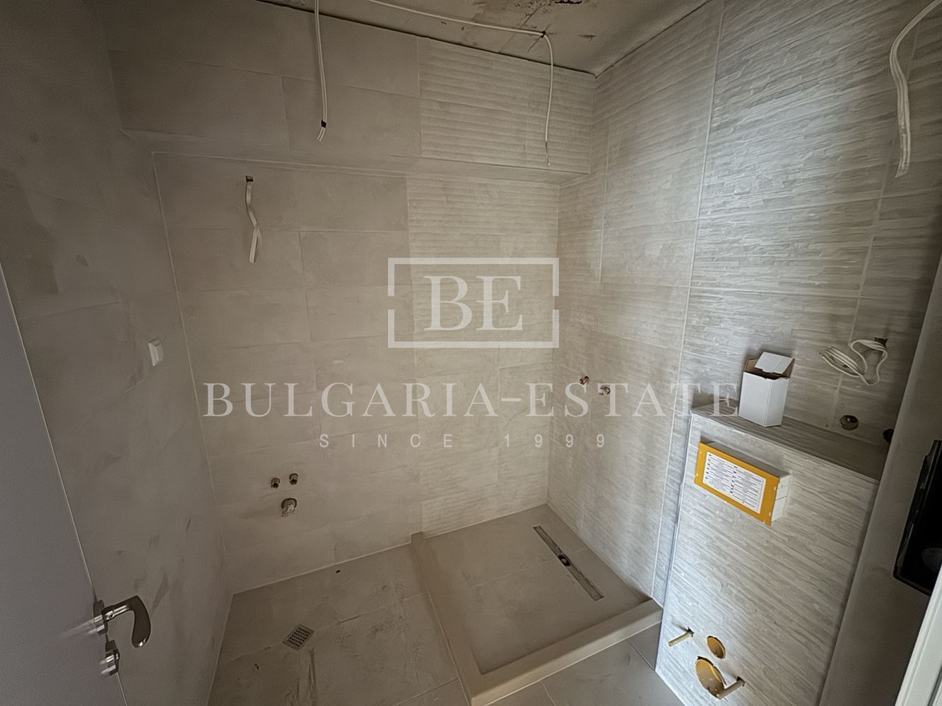 Сграда - м-т Долна Трака - 0