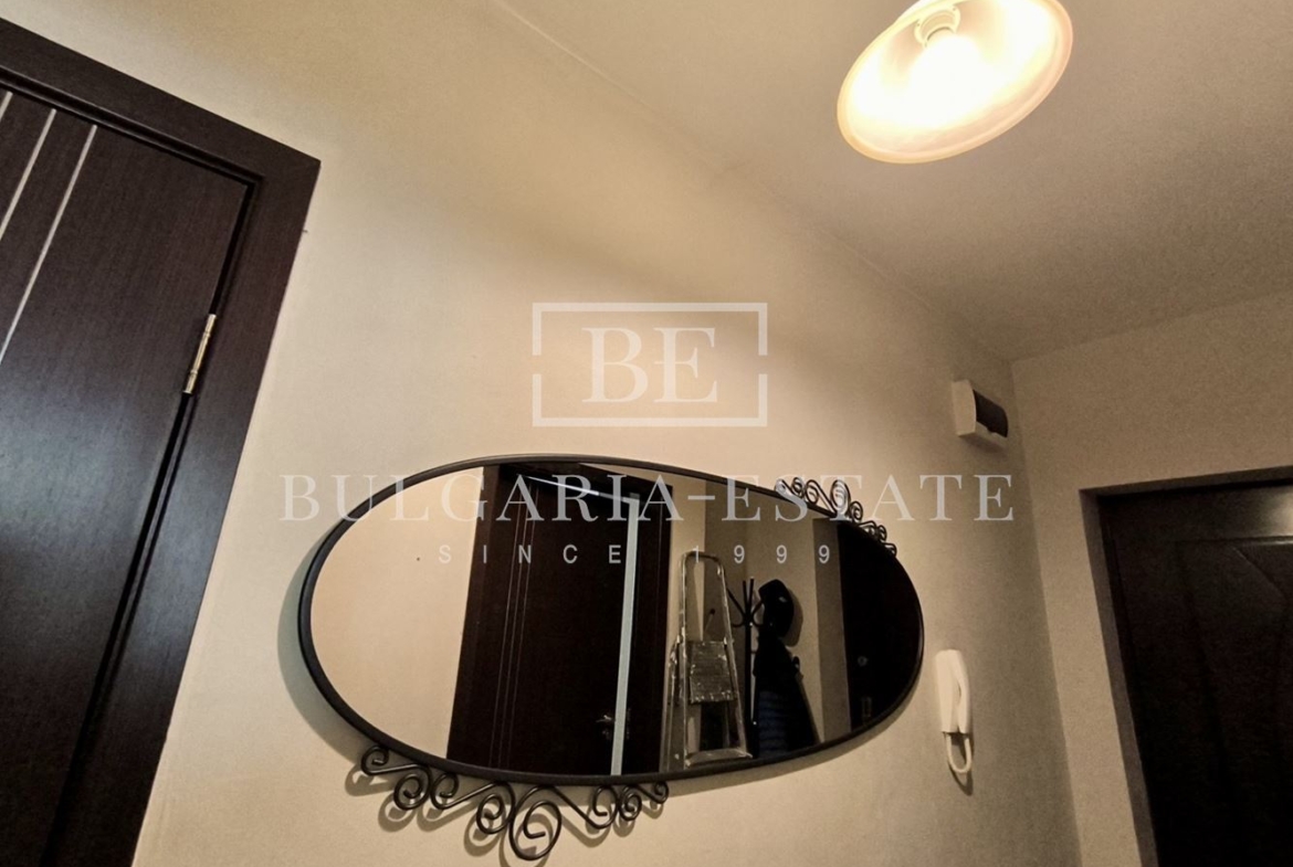 Новая, современная меблированная квартира в. Левски 1, комплекс „Вива“ - 0