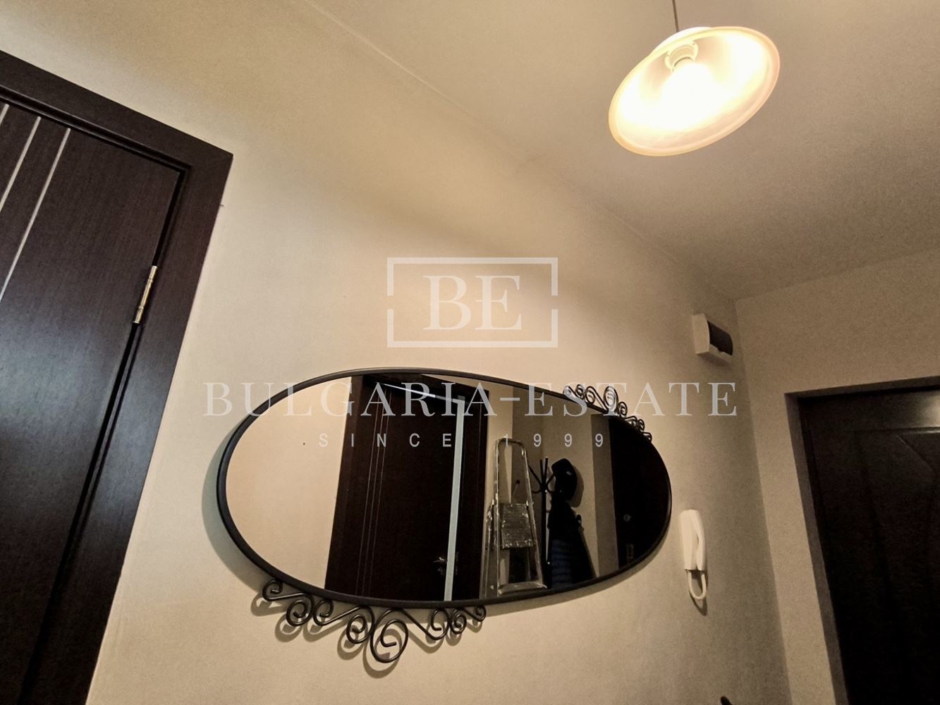 Новая, современная меблированная квартира в. Левски 1, комплекс „Вива“ - 0