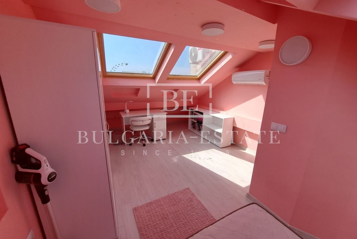 For sale three bedroom apartment, central part of the town of. 0