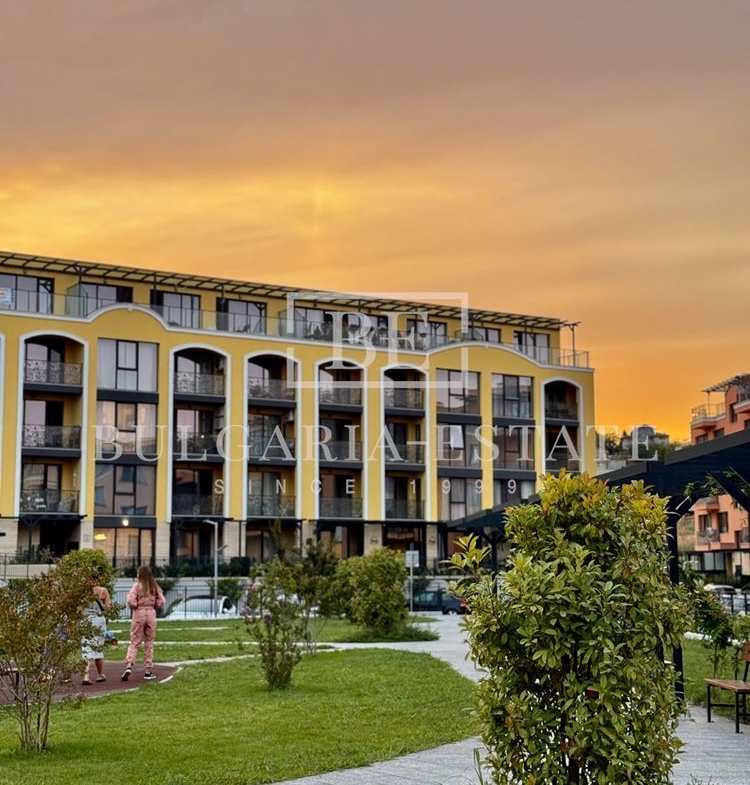 ЭКСКЛЮЗИВ! Роскошная двухкомнатная квартира, St. Св. Константина и Елены - 0