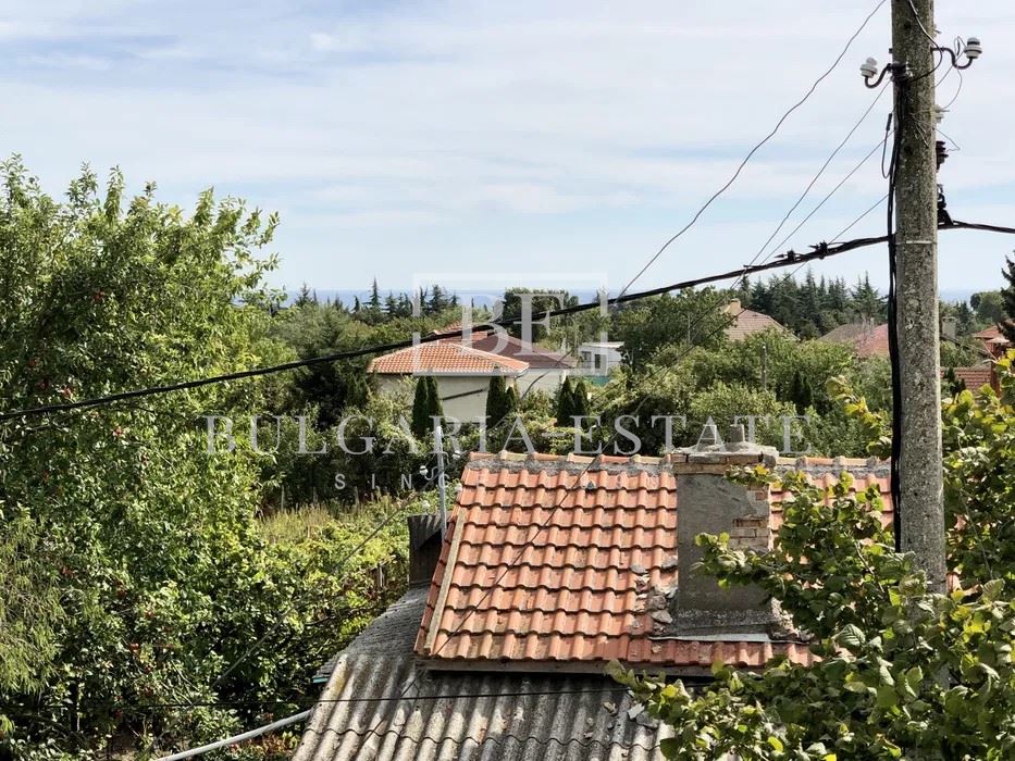 🏡 Триетажна къща сред природата – само на 10 км от Варна! - 0