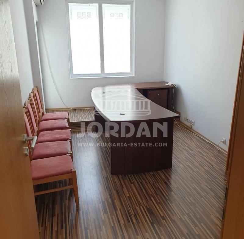 Офис 117кв.м - Катедралата - 0