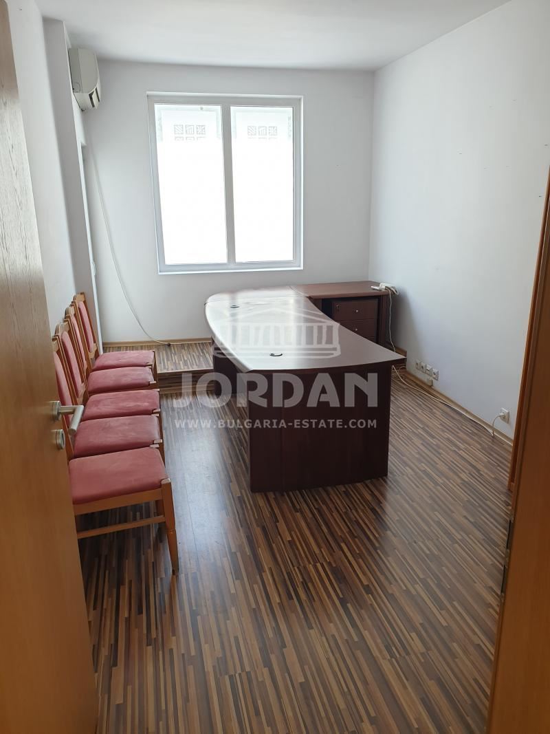 Офис 117кв.м - Катедралата - 0