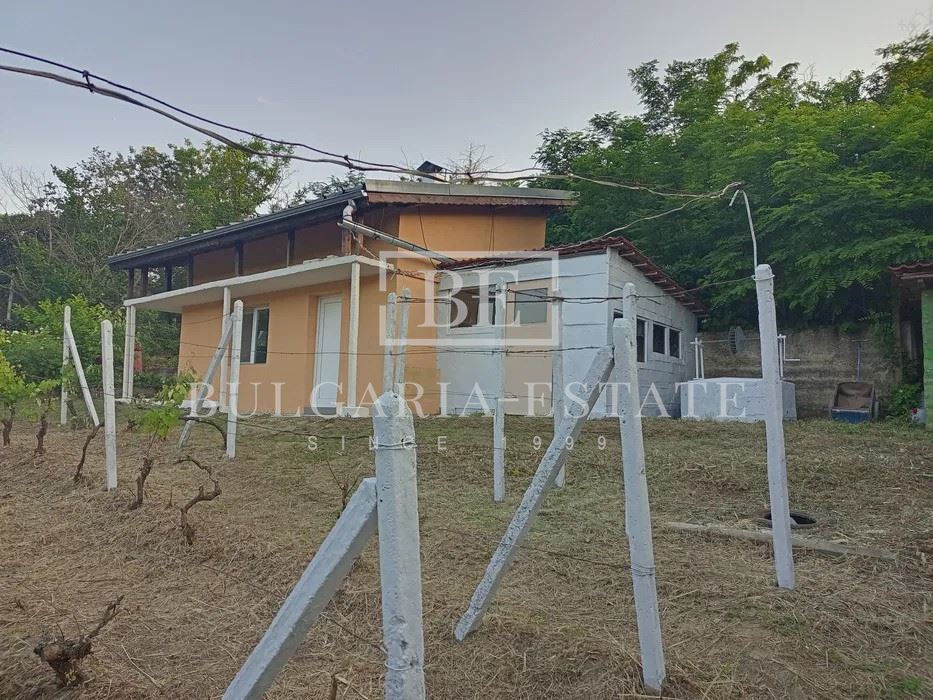 Дом в районе Крушки - ухоженная недвижимость с потенциалом - 0