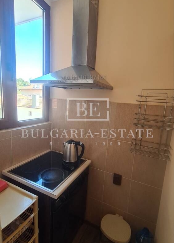 🏡 Трехкомнатная квартира в аренду рядом с Красной площадью - ВИНС, Морской сад, Центр, Варна - 0