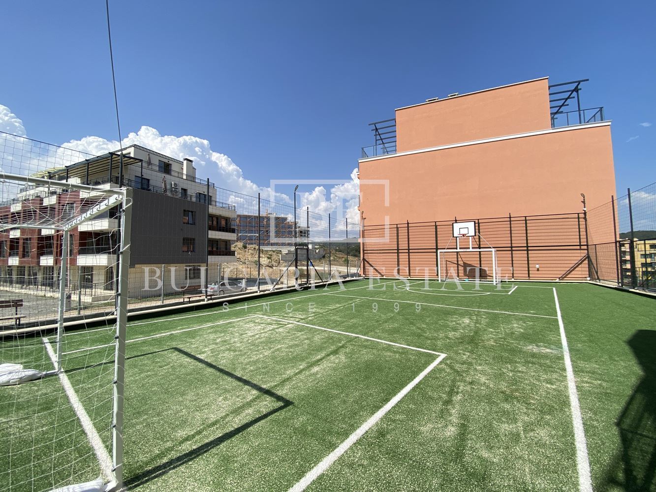 Роскошные апартаменты с 2 спальнями и видом на море, парковочное место, St. Св. Константин и Елена-0 Роскошные апартаменты с 2 спальнями и видом на море, парковочное место, St. Св. Константин и Елена - 0