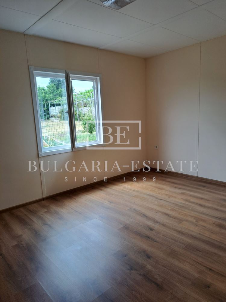 Просторна и модерна къща в село Чайка, община Провадия-0 Просторна и модерна къща в село Чайка, община Провадия - 0