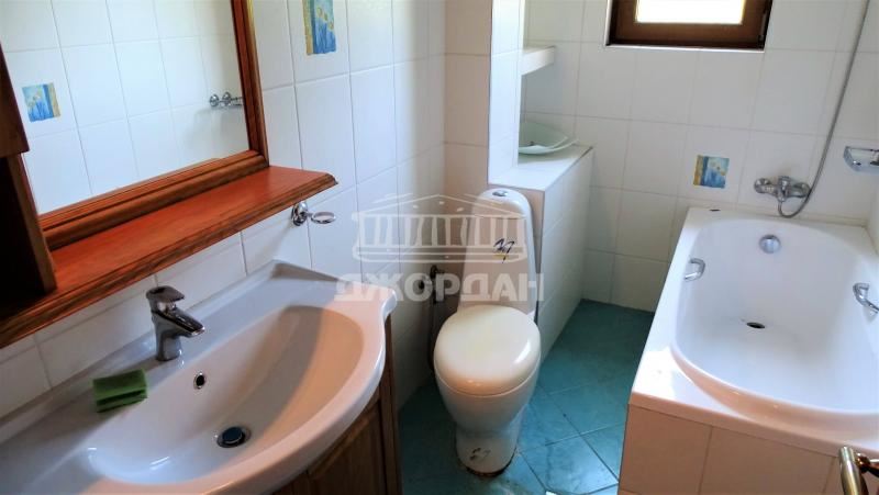 Haus auf 4 Etagen mit Panoramablick, 1250m2 m2, 600m2 Hof, Trakata - 0