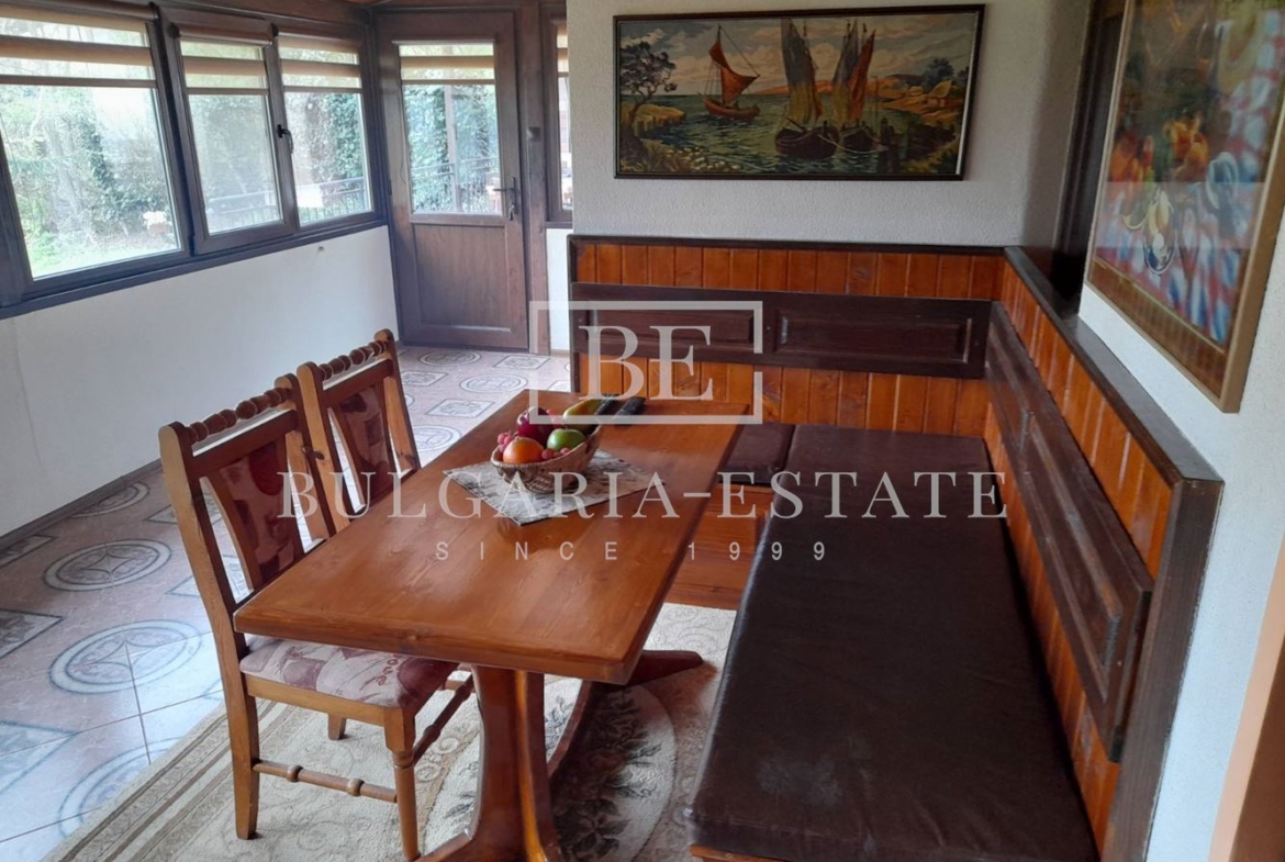 House with a yard of 600 sq.m and two residential levels 300 m from the main road in Trakata - 0