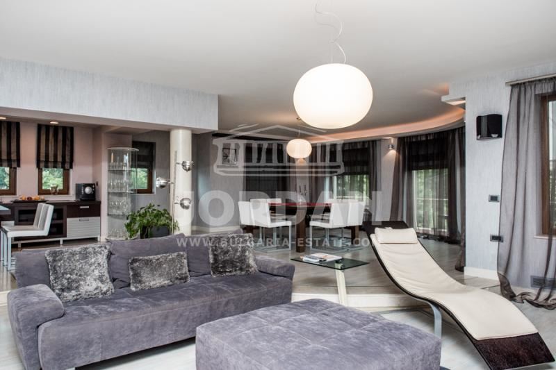 Дом для продажи гр. Варна. Св. Константин и Елена 525 м², 6 спален - 0