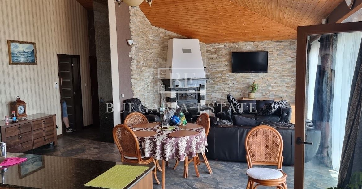 Хотел с морска панорама - 0