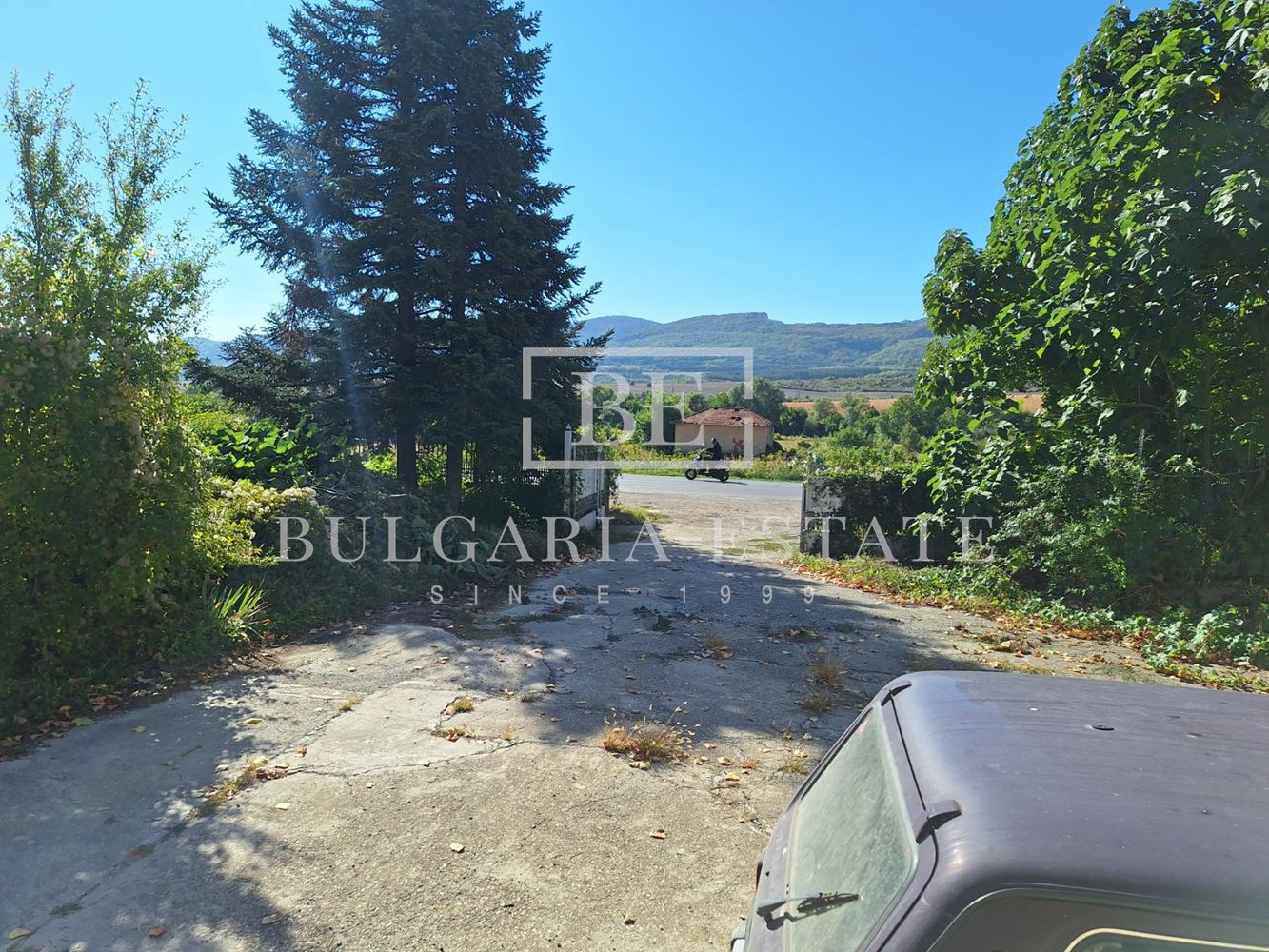 Exclusive offer of Bulgaria-Estate!!! Industrial building with 4 warehouses and plot 9 725 sq.m - 0