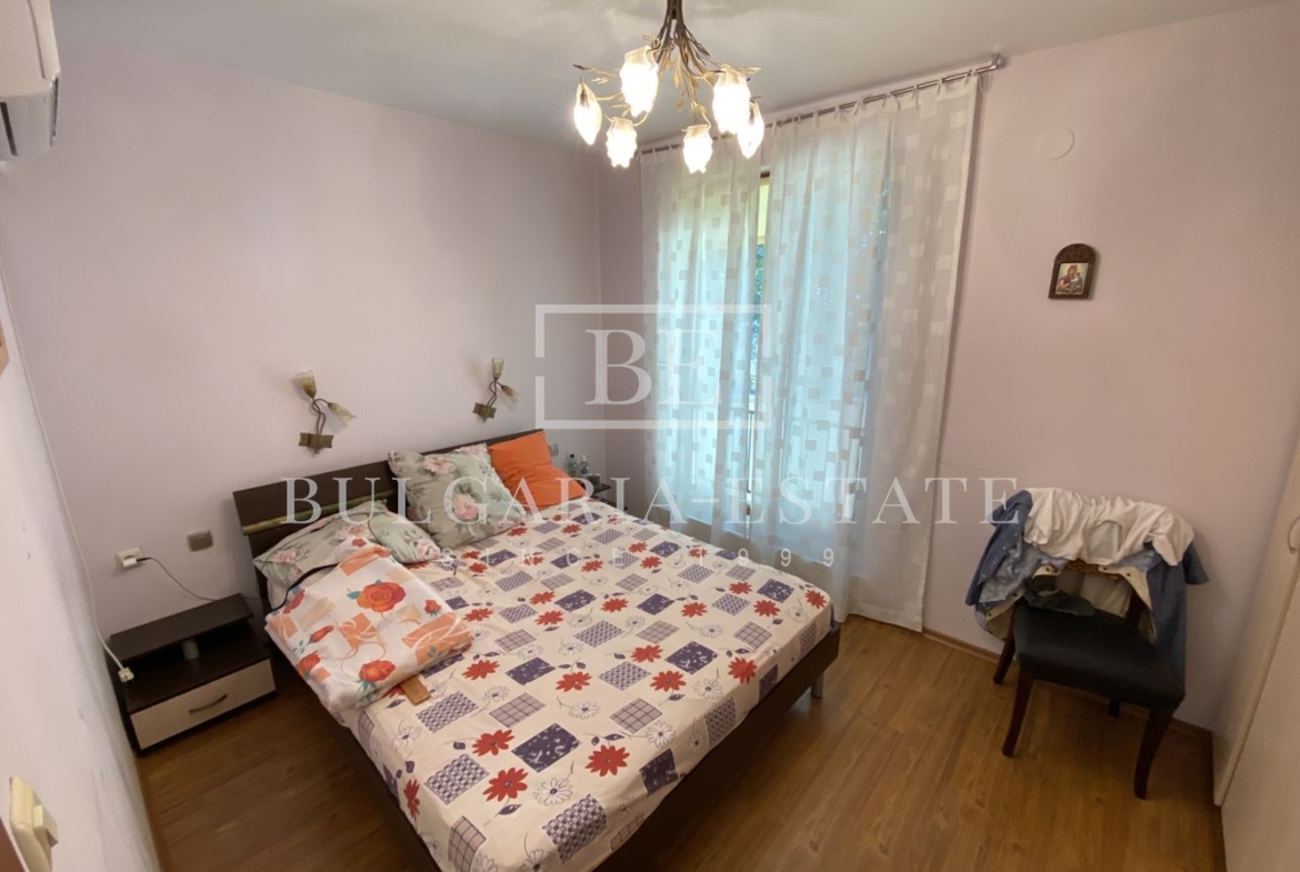 Меблированная 3-комнатная квартира с парковочным местом в Траката, гр. Варна - 0