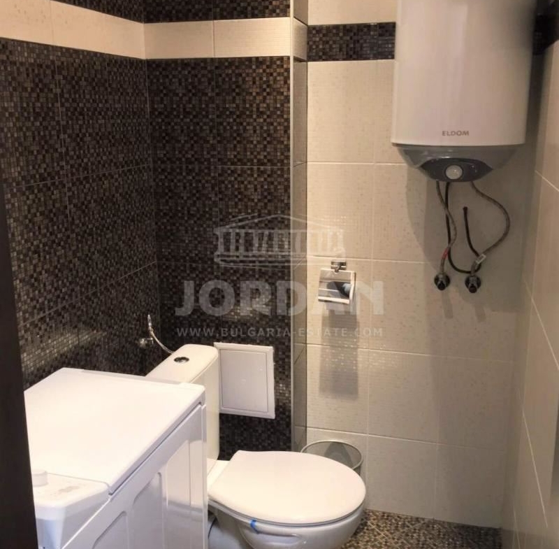 Двустаен апартамент - м-т Траката - 0