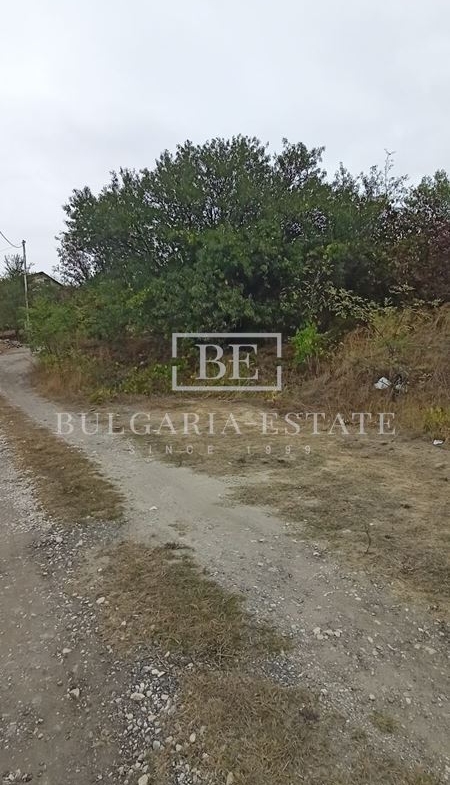 Property with excellent access and infrastructure in Mentesheto - 0