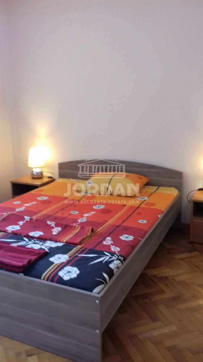 Тристаен апартамент до ФК-0 Тристаен апартамент до ФК - 0