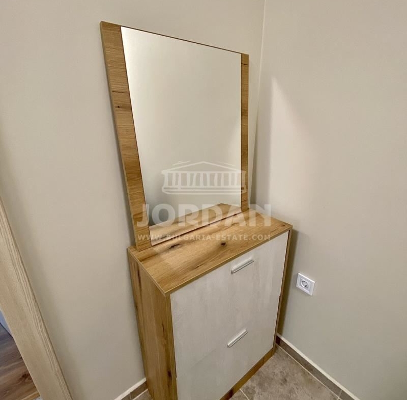 TOP 2-Zimmer-Wohnung mit Meerblick aus dem 11. Stock, k.s. AKADEMIKA, gr. Varna, sq. 0