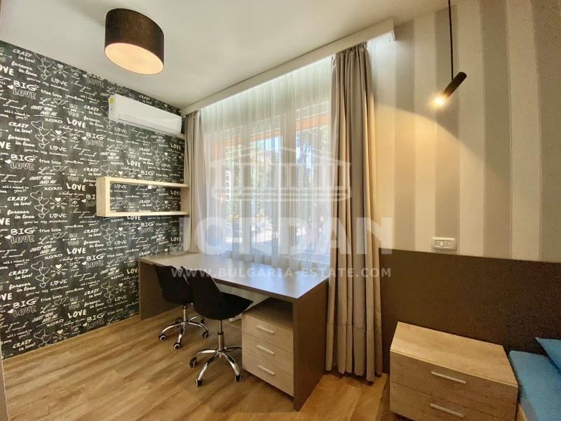 Moderne Zwei-Zimmer-Wohnung (105 qm), neben dem Sea Garden, Stadt. Varna (VINS) - 0