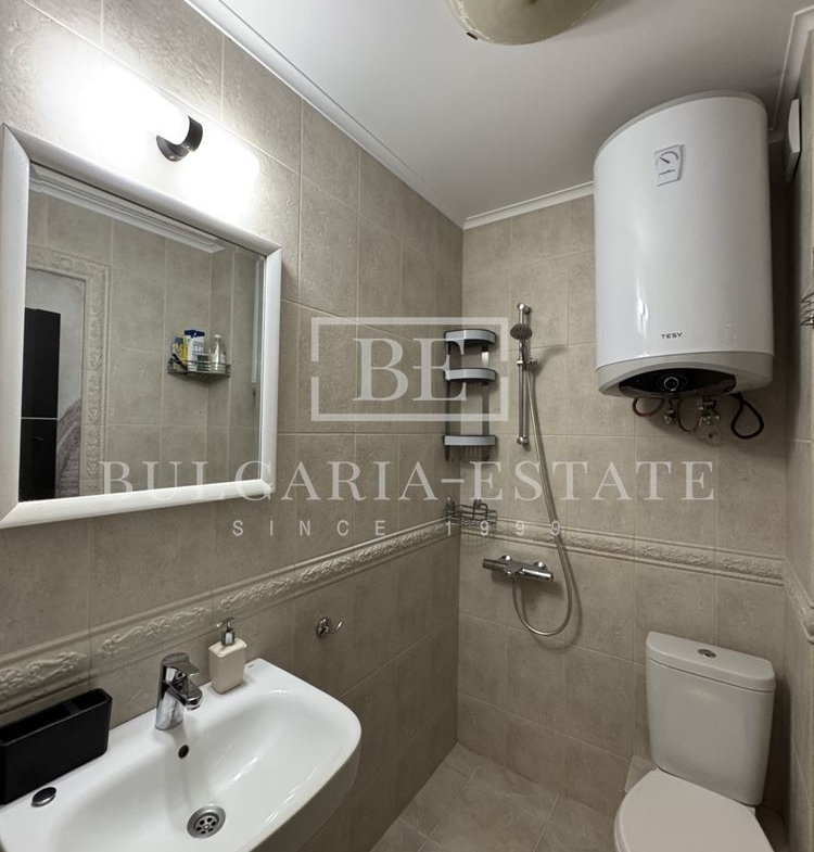 Луксозен двустаен апартамент, затворен комплекс м-т Евксиноград, гр. Варна, включена такса поддръжка - 0