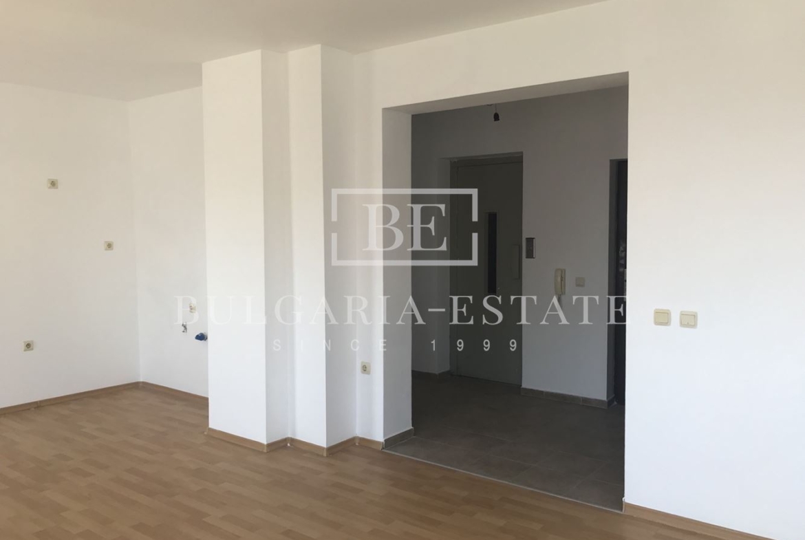 Четырехкомнатная квартира с видом - 0