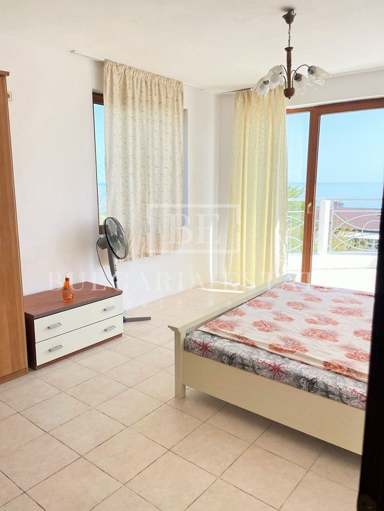 House - Breeze, 2 PARKING AND GARAGE-0 House - Breeze, 2 PARKING AND GARAGE - 0