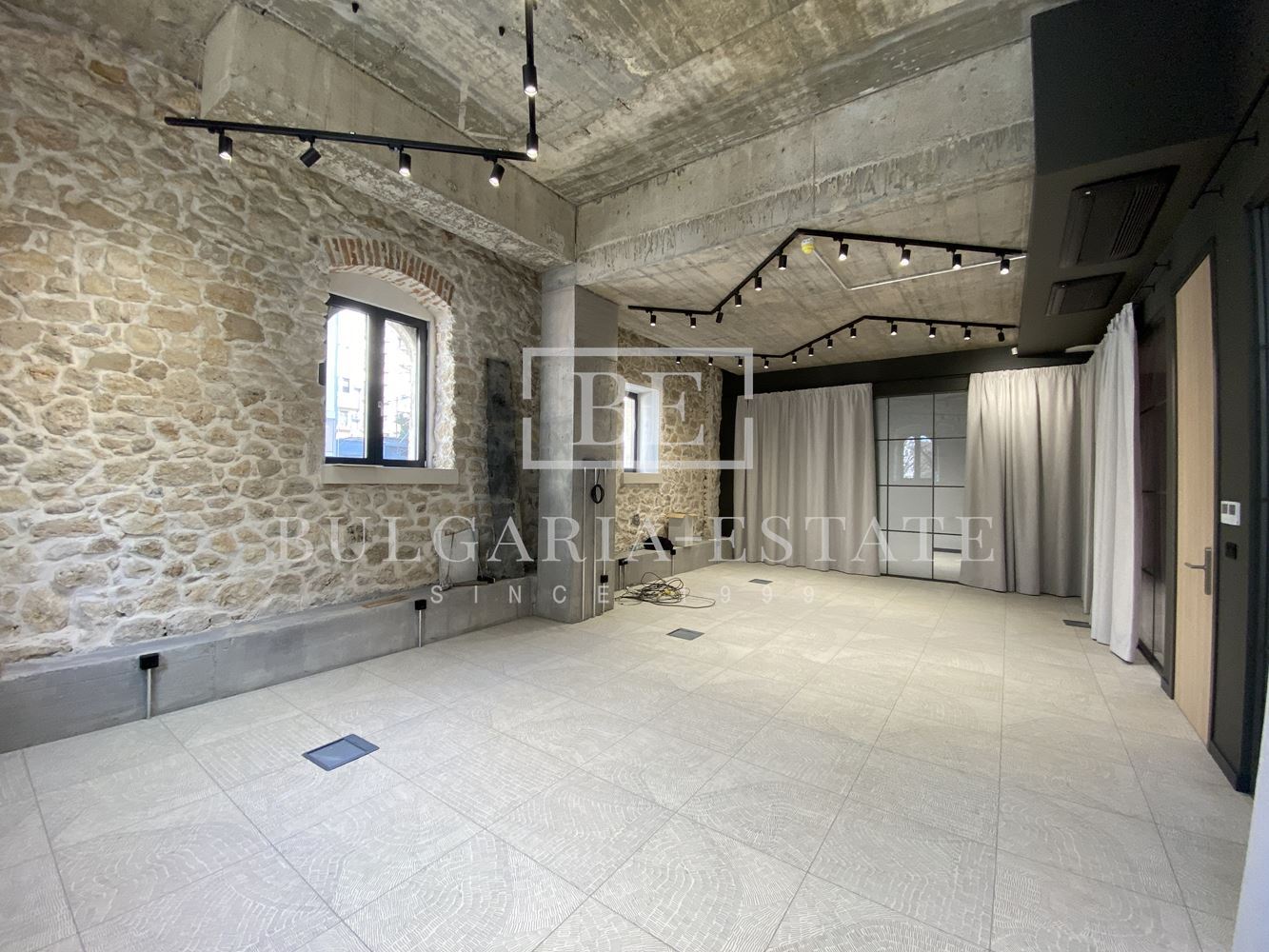 Büro 58m² - Klasse A - Griechisches Viertel - 0