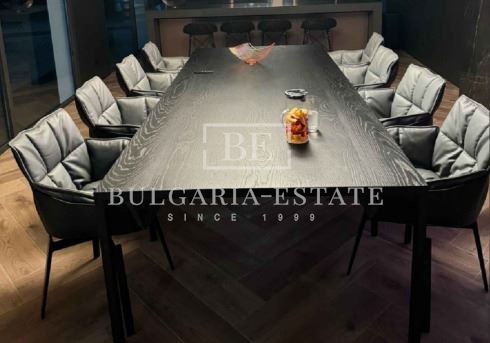 Geräumige Dreizimmerwohnung in begehrter zentraler Lage - 0