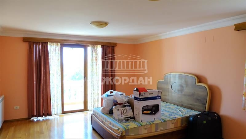 Haus auf 4 Etagen mit Panoramablick, 1250m2 m2, 600m2 Hof, Trakata - 0