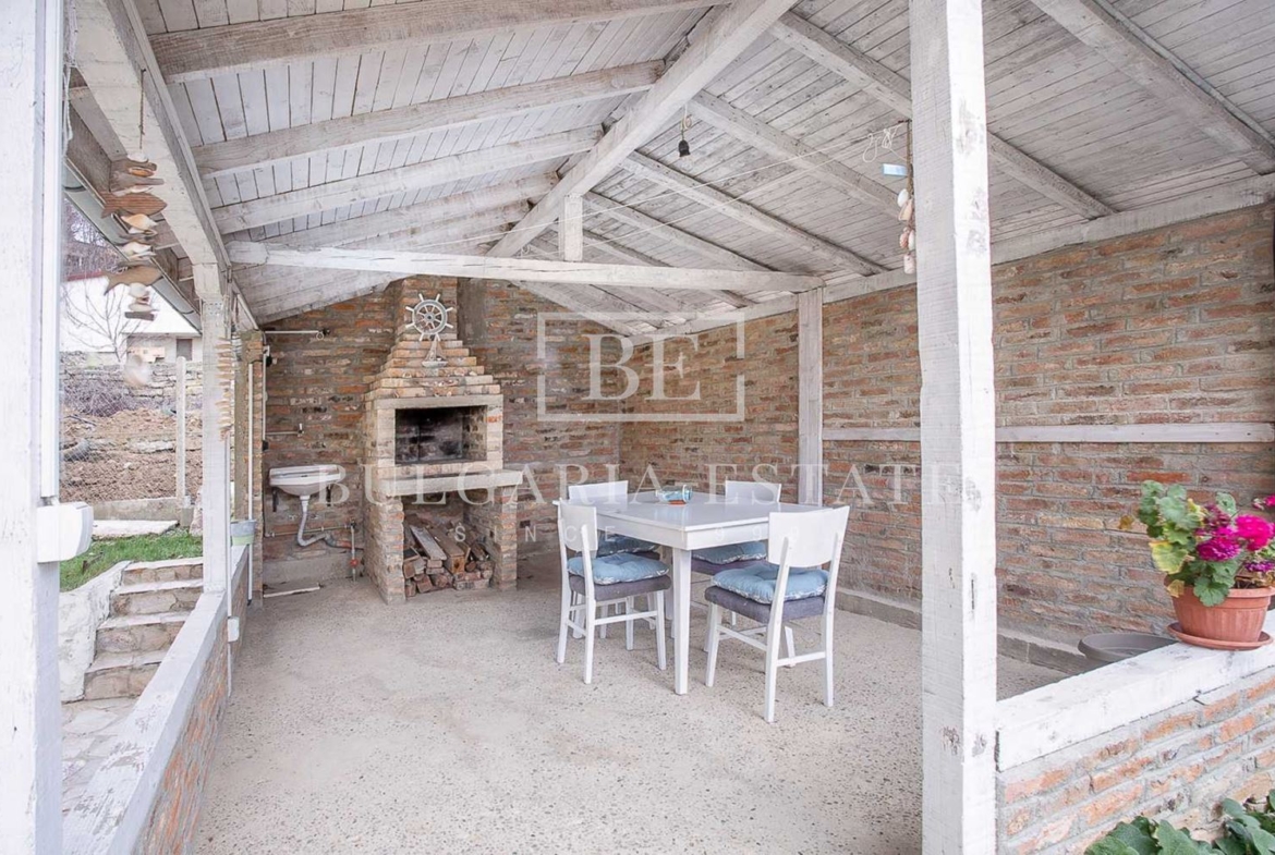 Big house near the sea - 0