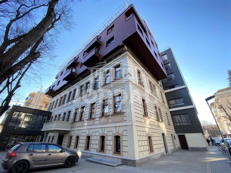 Под наем 4-стаен - Идеален Център 120m² - 0