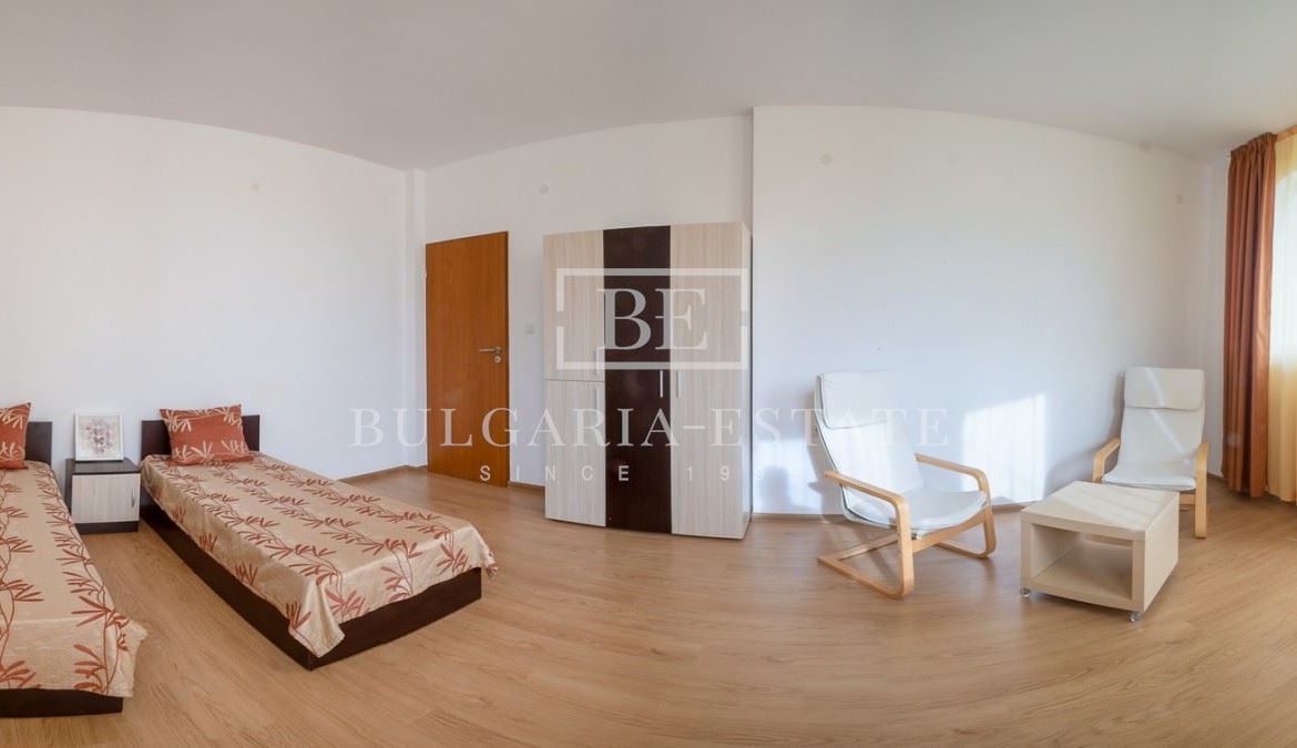 Big house near the sea - 0