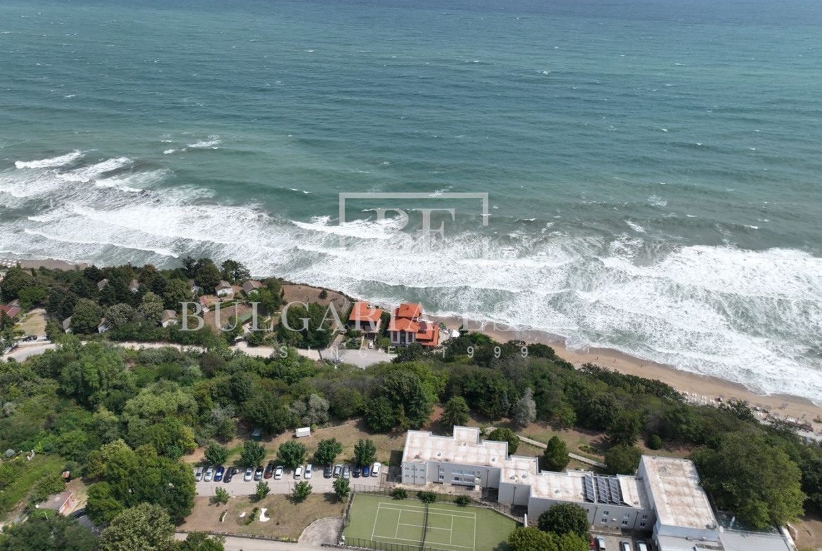 Lovely plot of land for sale in the town of Byala - 0