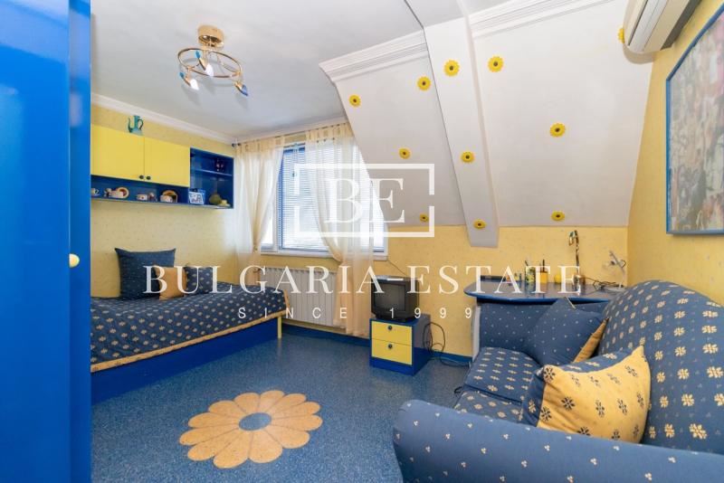 Двухуровневая квартира - 260 кв.м, Спортивный зал - 0