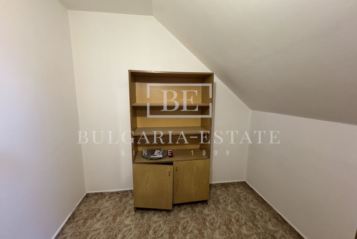 Geräumige und gemütliche Wohnung zur Miete - Kolkhozen Marktgebiet, Varna - 0