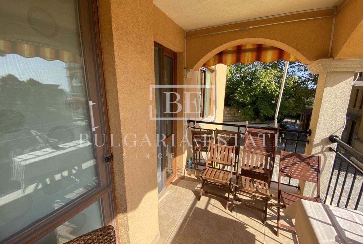 Меблированная 3-комнатная квартира с парковочным местом в Траката, гр. Варна - 0