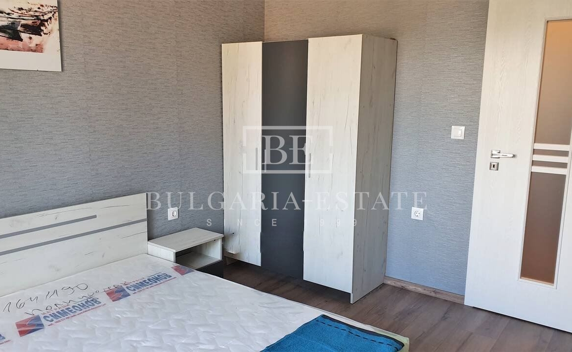 Двустаен апартамент с ПАРКОМЯСТО - Св. Св. Константин и Елена - 0