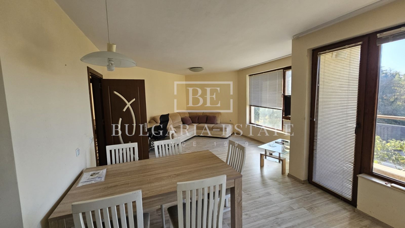 🏡 Дава се под наем напълно обзаведен двустаен апартамент в кв. Бриз – 499 € - 0