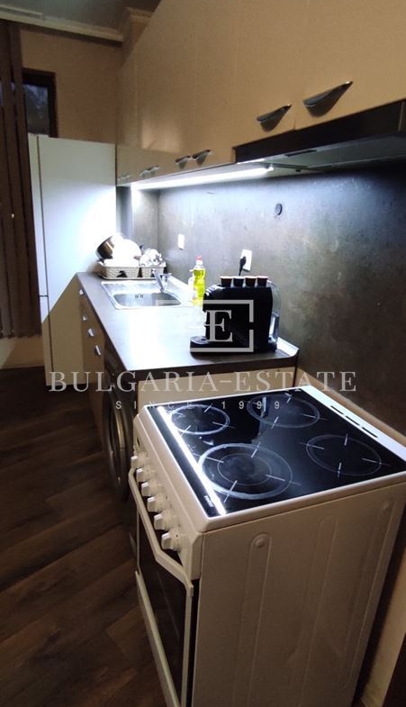 Трехкомнатная квартира - 70 кв.м, в центре - 0