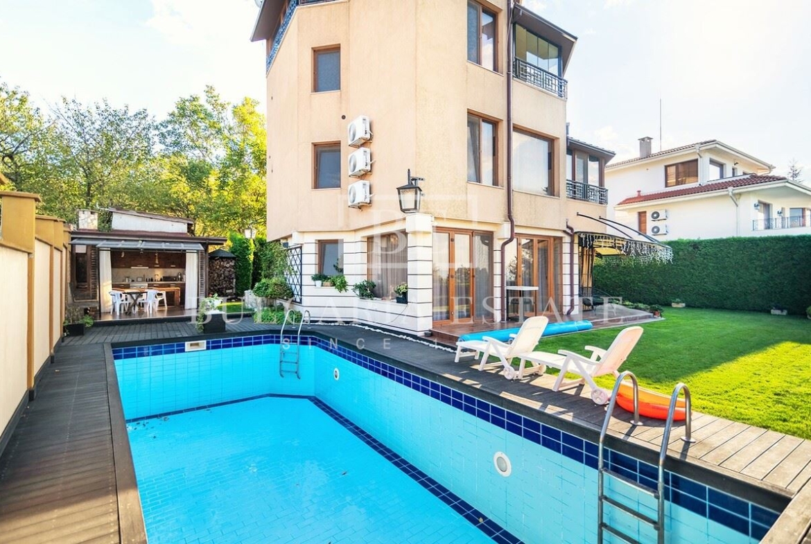 Къща - 388кв.м, Зеленика - 0