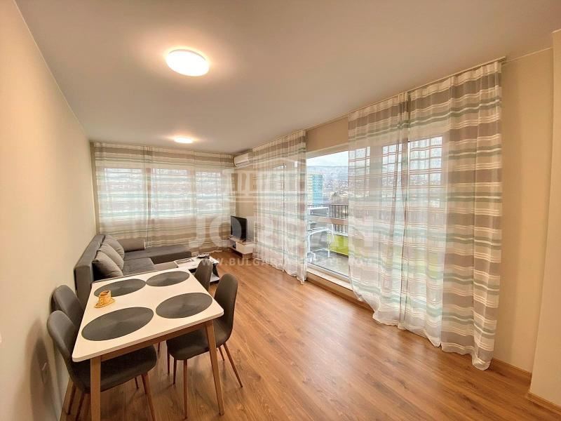 TOP 2-Zimmer-Wohnung mit Meerblick aus dem 11. Stock, k.s. AKADEMIKA, gr. Varna, sq. 0